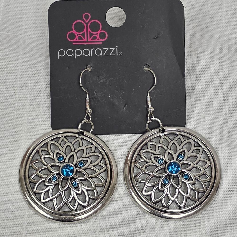 Paparazzi Blue Rhinestone Floral Medallion Circle Dangle Earrings Silver Tone NW